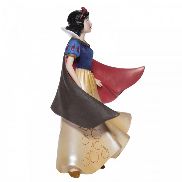 Disney Showcase Snow White Couture de Force Figurine